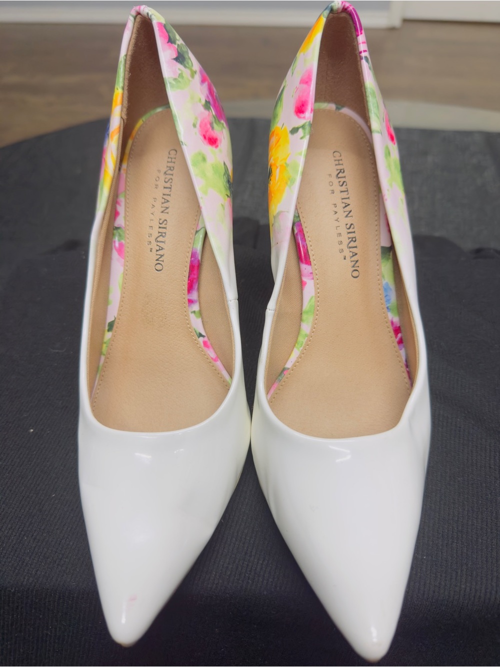 Christian Siriano White Patent Pointed-Toe Pumps with Floral Interior